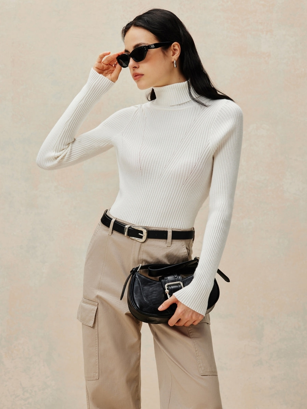 🆕️ Commense Open Back Knit Pullover - Picture 2 of 3